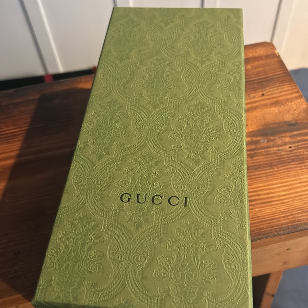 Gucci Shoe Box - Picture 2 of 3